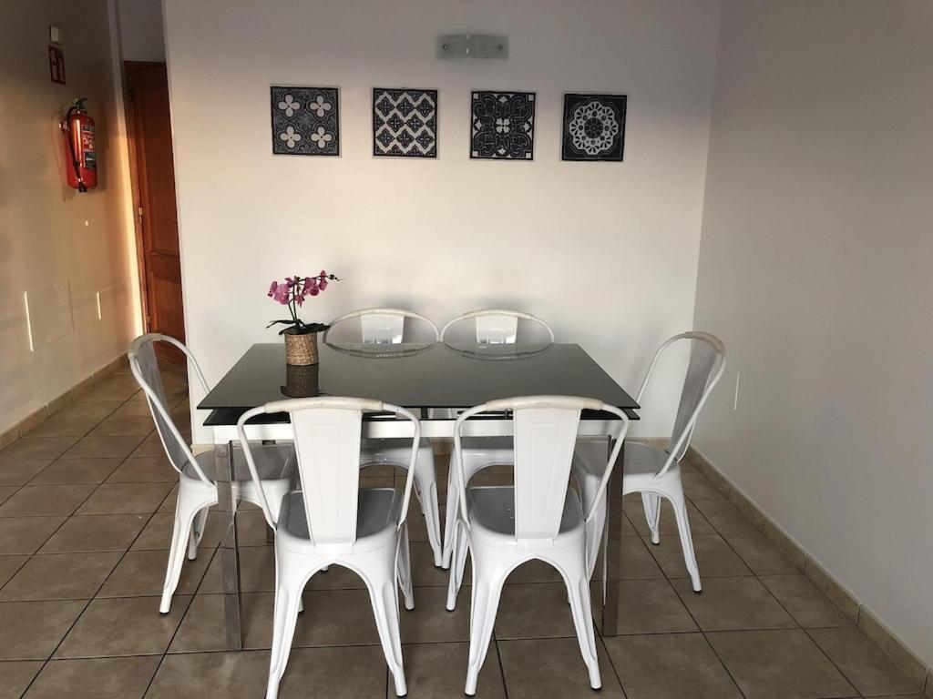 La Mundial Formentera Apartment Es Pujols Luaran gambar