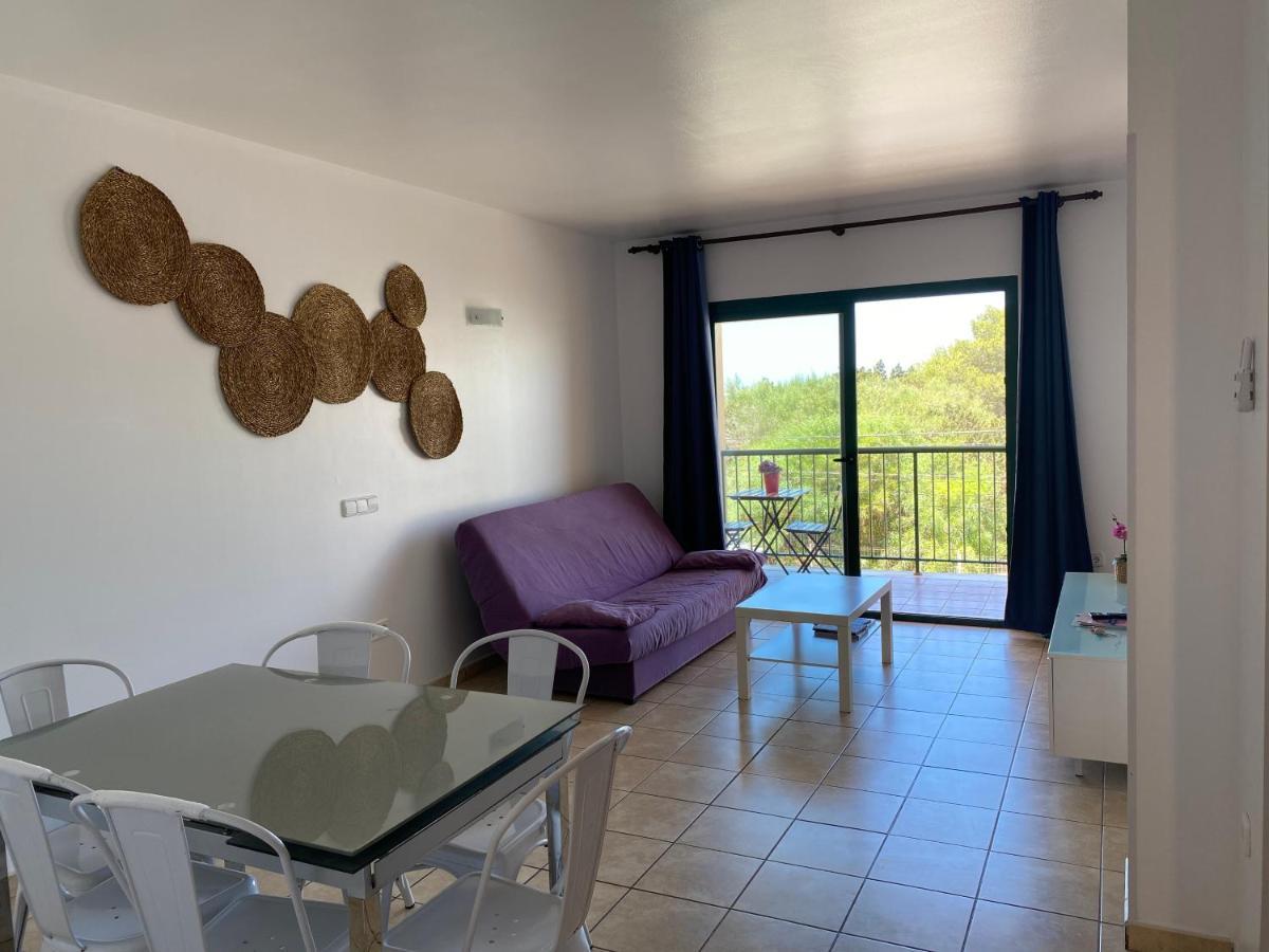 La Mundial Formentera Apartment Es Pujols Luaran gambar
