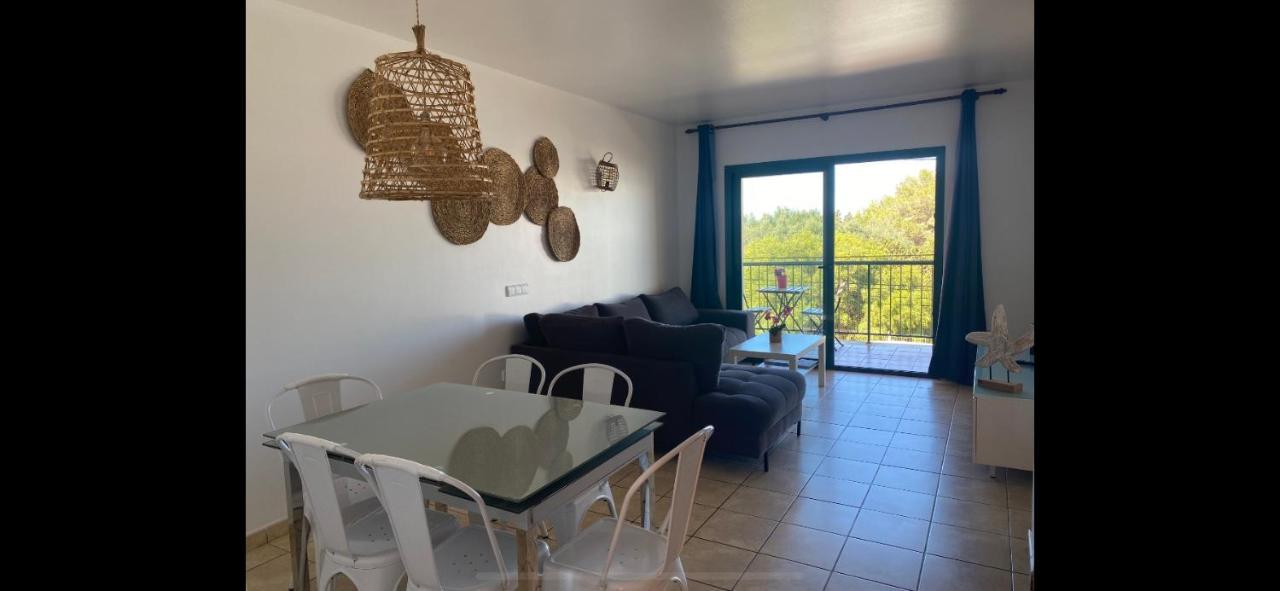 La Mundial Formentera Apartment Es Pujols Luaran gambar